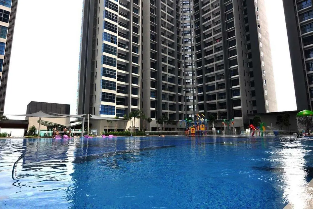 Ys Atlantis Residences Melaka - Pool View Malacca
